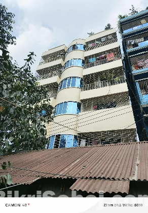 টঙ্গী স্টেশন রোডে ৬ তলা বাড়ি বিক্রি করা হবে।